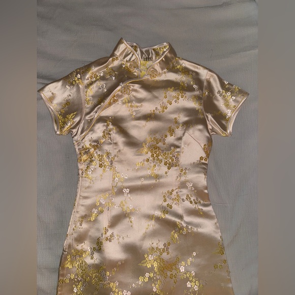Exquisite Long Qipao Dress Gold and Yellow - Picture 4 of 4